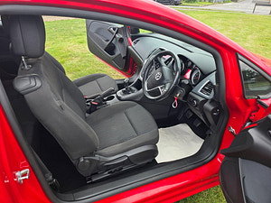 Vauxhall Astra GTC thumbnail