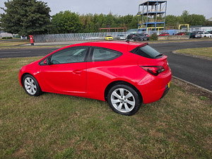 Vauxhall Astra GTC thumbnail