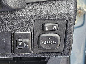 Toyota Auris thumbnail