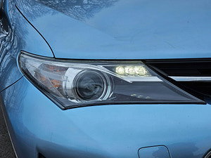 Toyota Auris thumbnail