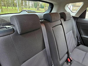 Toyota Auris thumbnail