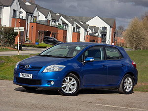Toyota Auris thumbnail
