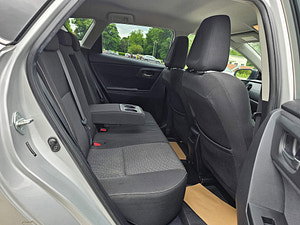 Toyota Auris thumbnail