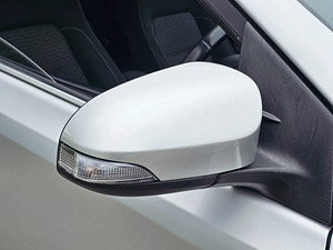 Toyota Auris thumbnail