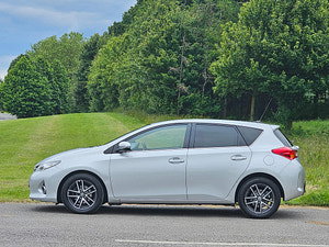 Toyota Auris thumbnail