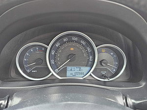 Toyota Auris thumbnail