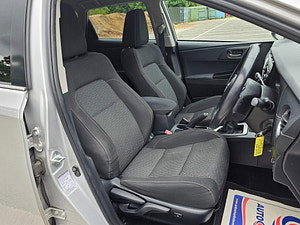 Toyota Auris thumbnail
