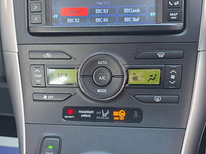 Toyota Auris thumbnail