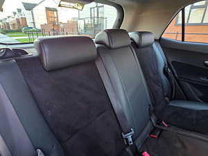 Toyota Auris thumbnail