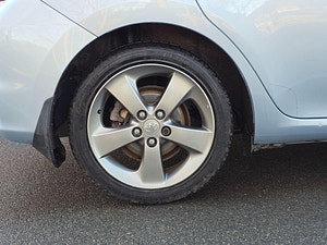Toyota Auris thumbnail