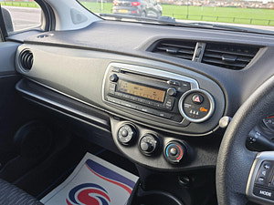 Toyota Yaris thumbnail