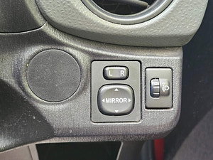 Toyota Yaris thumbnail