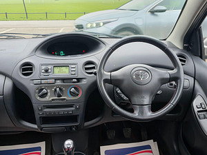 Toyota Yaris thumbnail