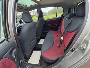 Toyota Yaris thumbnail