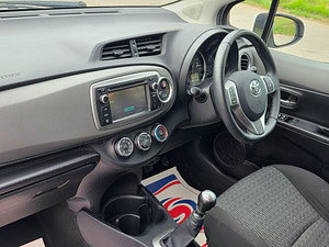 Toyota Yaris thumbnail