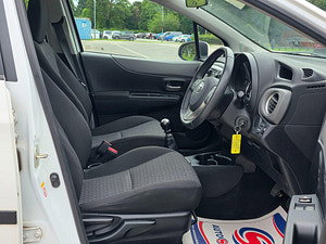 Toyota Yaris thumbnail
