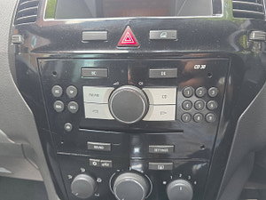 Vauxhall Zafira thumbnail