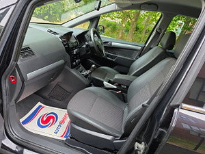 Vauxhall Zafira thumbnail