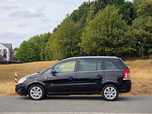 Vauxhall Zafira thumbnail