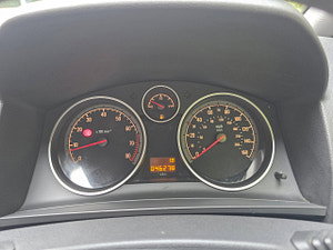 Vauxhall Zafira thumbnail