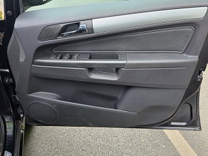 Vauxhall Zafira thumbnail