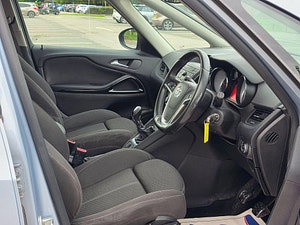 Vauxhall Zafira Tourer thumbnail
