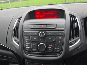Vauxhall Zafira Tourer thumbnail