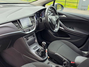 Vauxhall Astra thumbnail