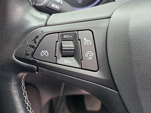 Vauxhall Astra thumbnail