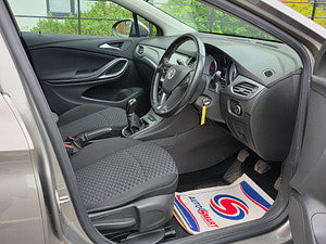Vauxhall Astra thumbnail