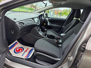 Vauxhall Astra thumbnail