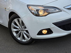 Vauxhall Astra GTC thumbnail