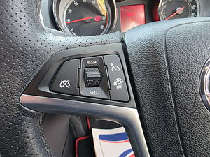 Vauxhall Astra GTC thumbnail