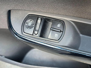 Vauxhall Corsa thumbnail