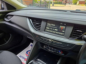 Vauxhall Insignia thumbnail