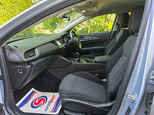 Vauxhall Insignia thumbnail