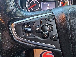 Vauxhall Insignia thumbnail