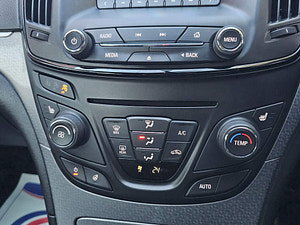 Vauxhall Insignia thumbnail