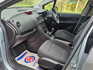 Vauxhall Meriva thumbnail