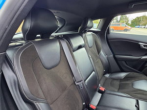 Volvo V40 thumbnail