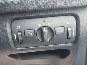 Volvo V40 thumbnail