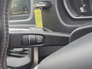 Volvo V40 thumbnail