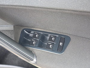Volkswagen Golf thumbnail