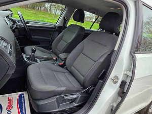 Volkswagen Golf thumbnail