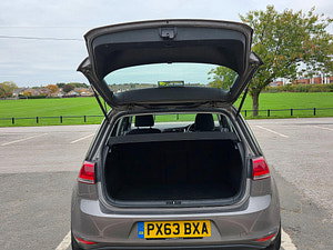 Volkswagen Golf thumbnail