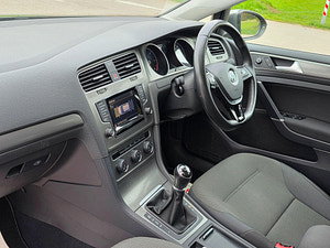 Volkswagen Golf thumbnail