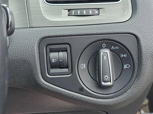 Volkswagen Golf thumbnail