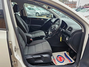 Volkswagen Golf thumbnail