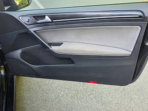 Volkswagen Golf thumbnail