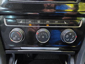 Volkswagen Golf thumbnail